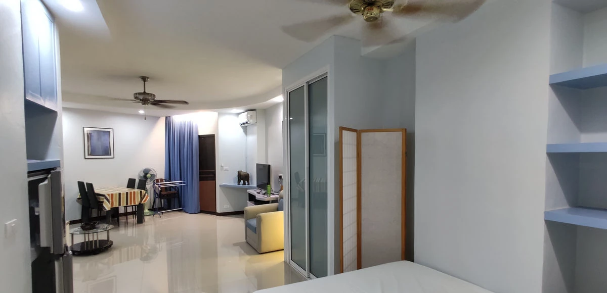Studio Bedroom Area with River View